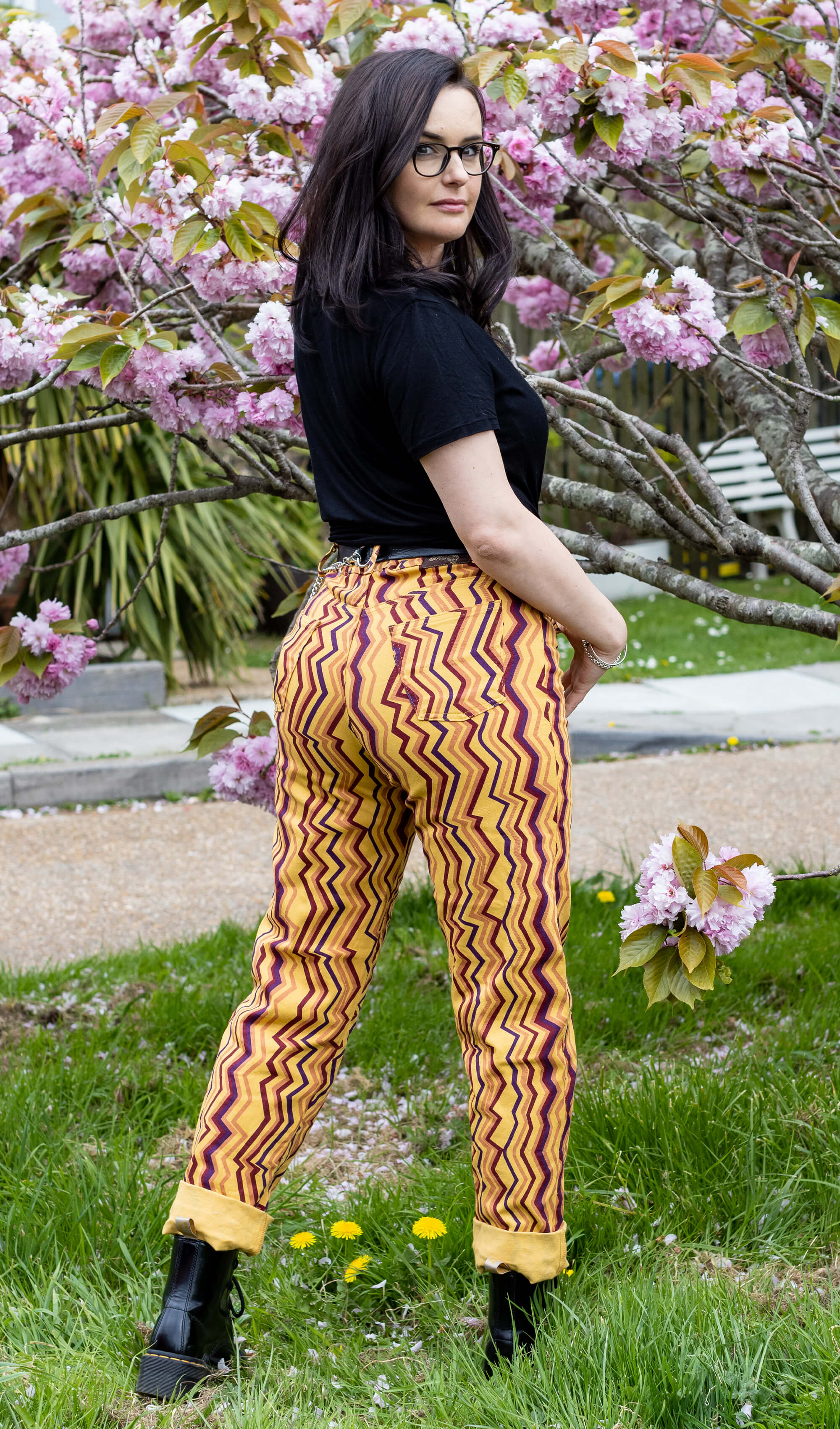 90's Zig Zag Straight Leg High Waisted Jeans - Image 3