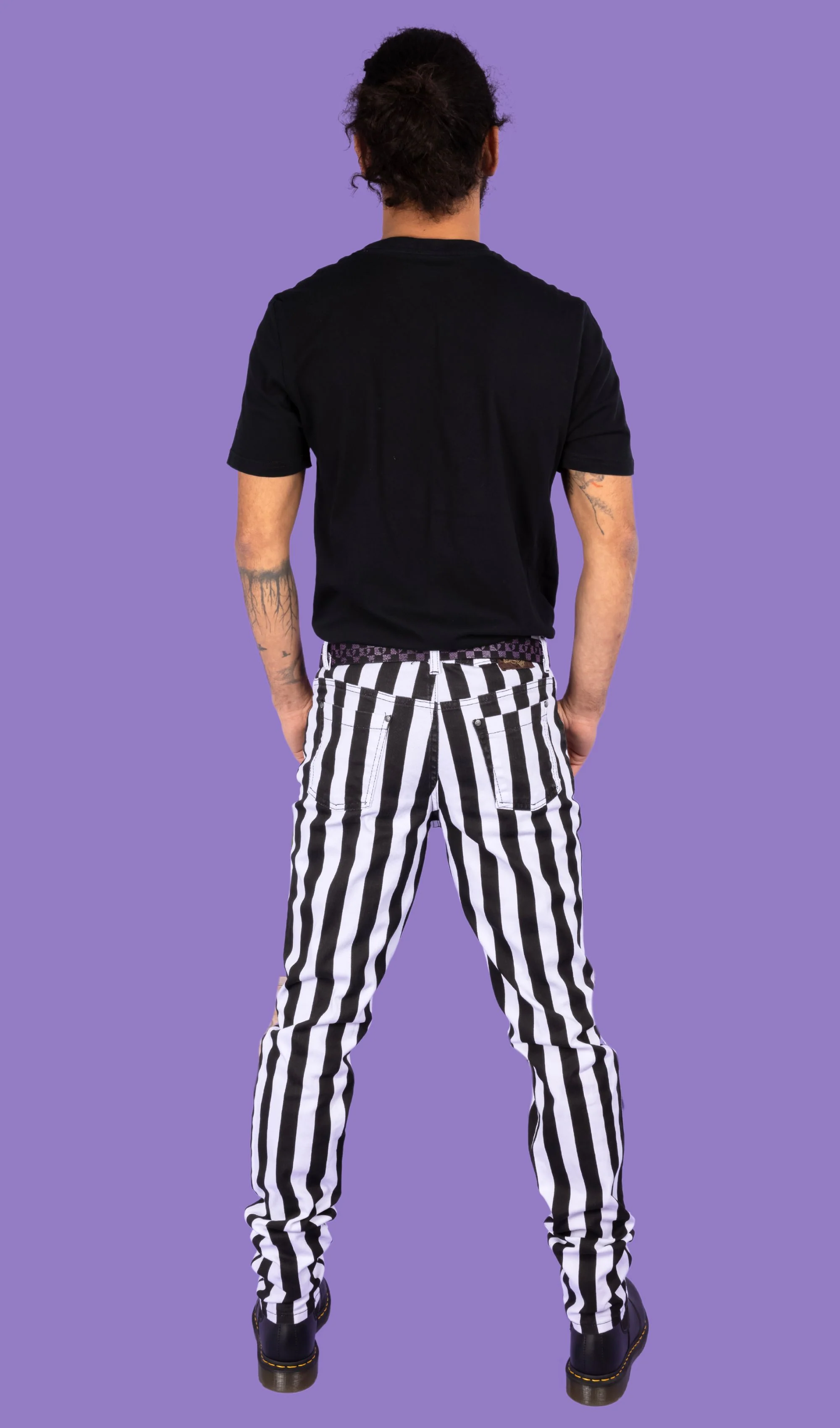 Black & White 1" Striped Mid Rise Stretch Skinny Jeans - Image 7