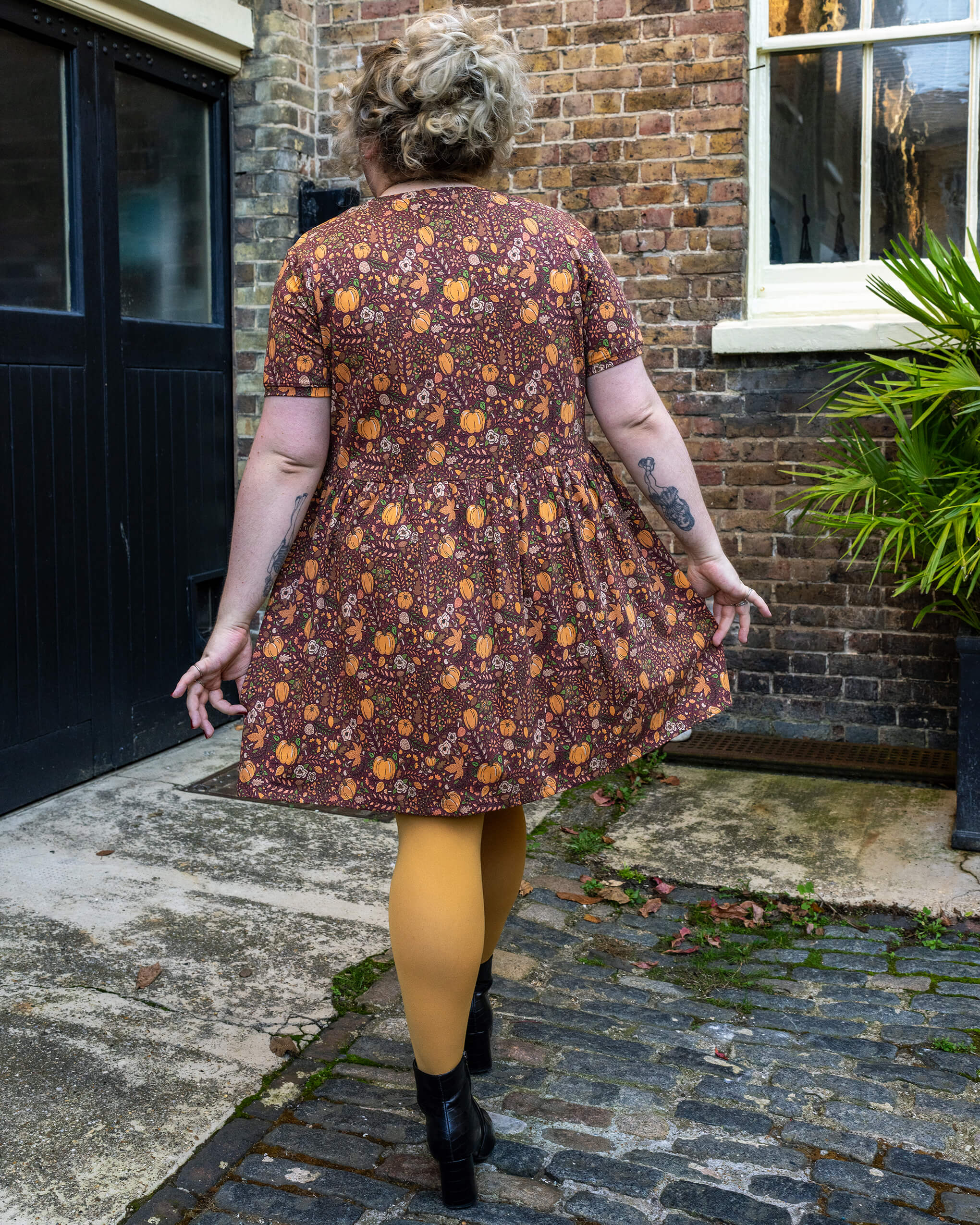 Halloween: Autumn Pumpkin Oversized Smock Dress - Image 17