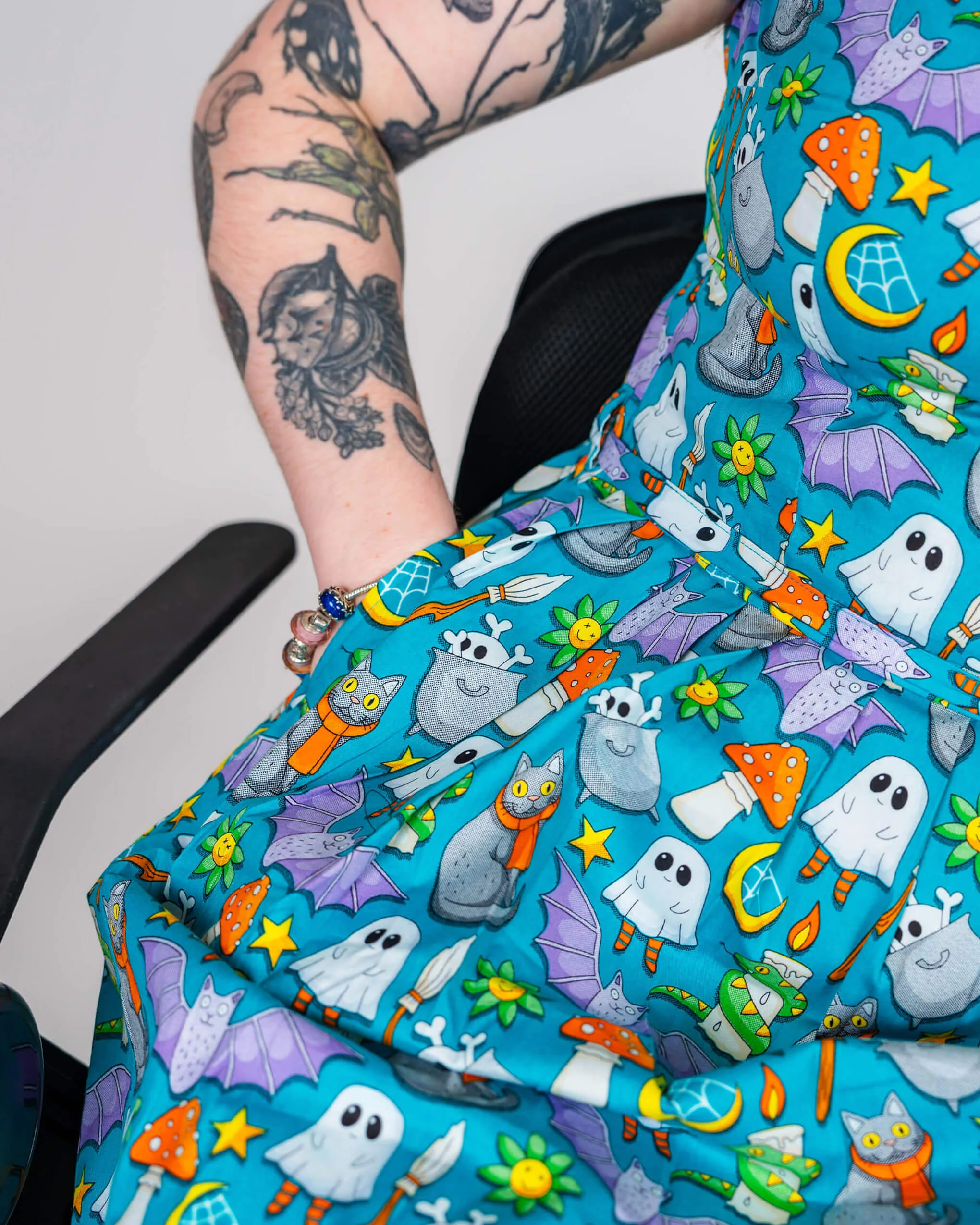 Halloween: Cauldron Cats Teal Stretch Belted Tea Dress with Pockets - Image 5