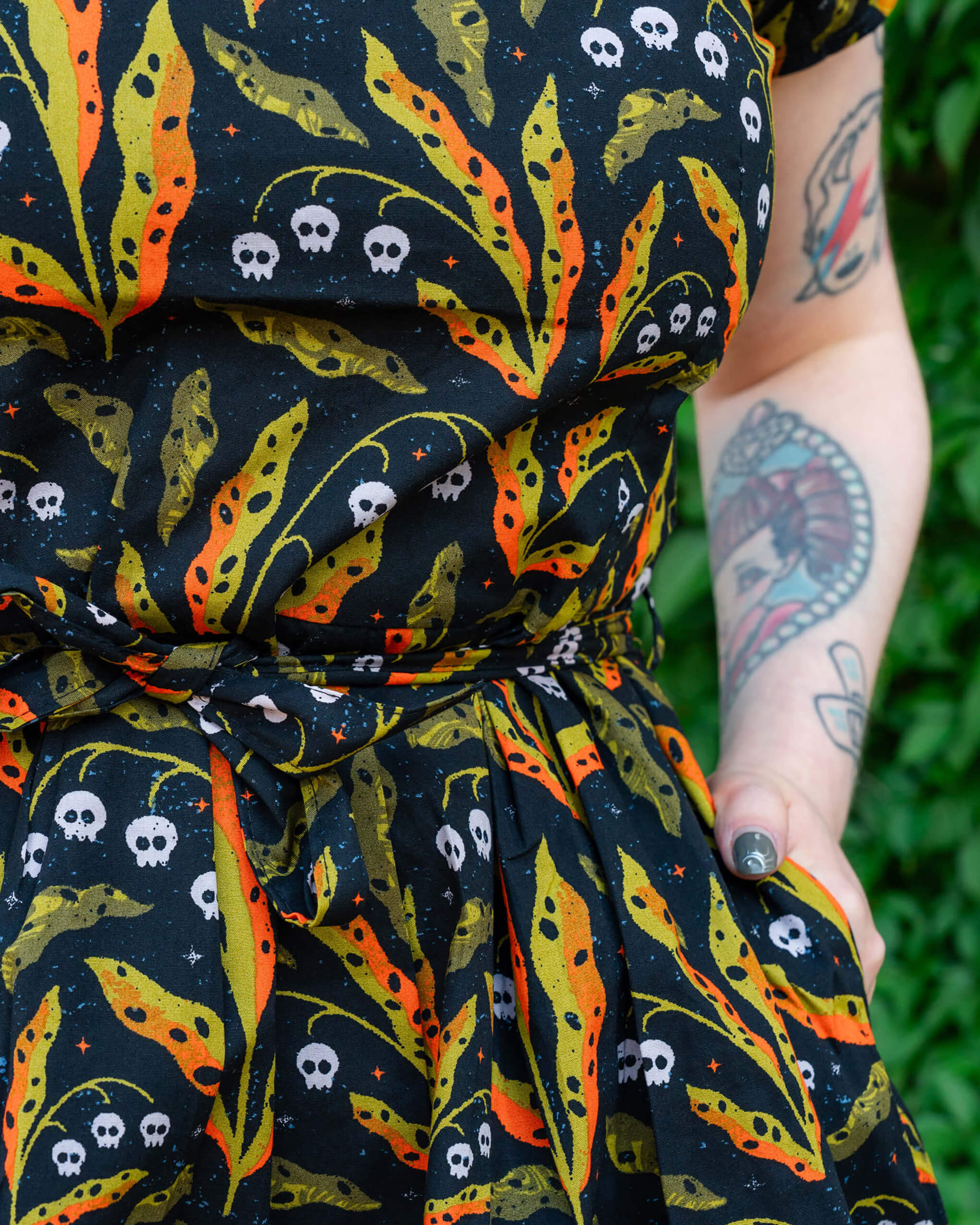 Halloween: Run & Fly x Clare Lewis Poison and Plants Stretch Belted Tea Dress with Pockets - Image 3
