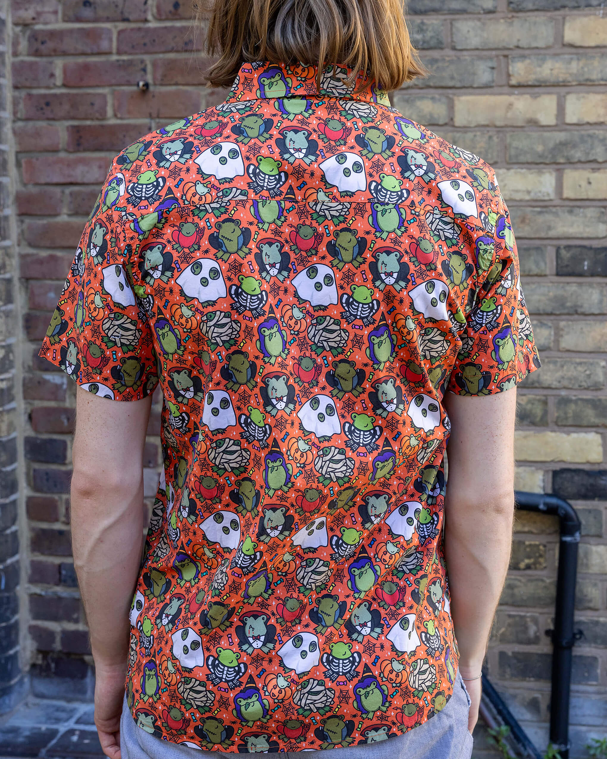 Halloween: Party Frogs Short Sleeve Shirt - Image 5