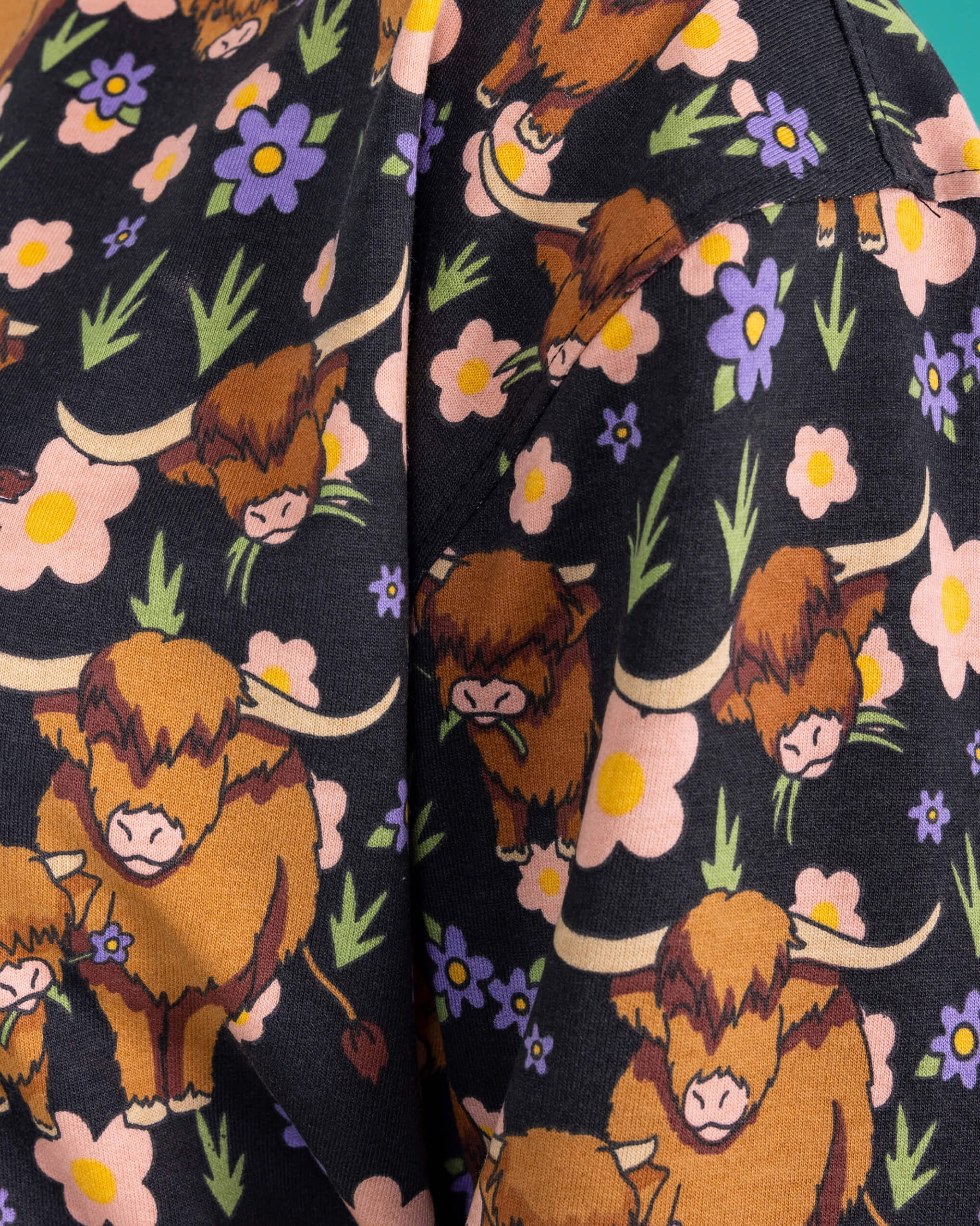 Highland Cows Sweatshirt - Image 3